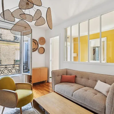 Evasion Parisienne Rue Saint Maur By Weekome Апартаменты